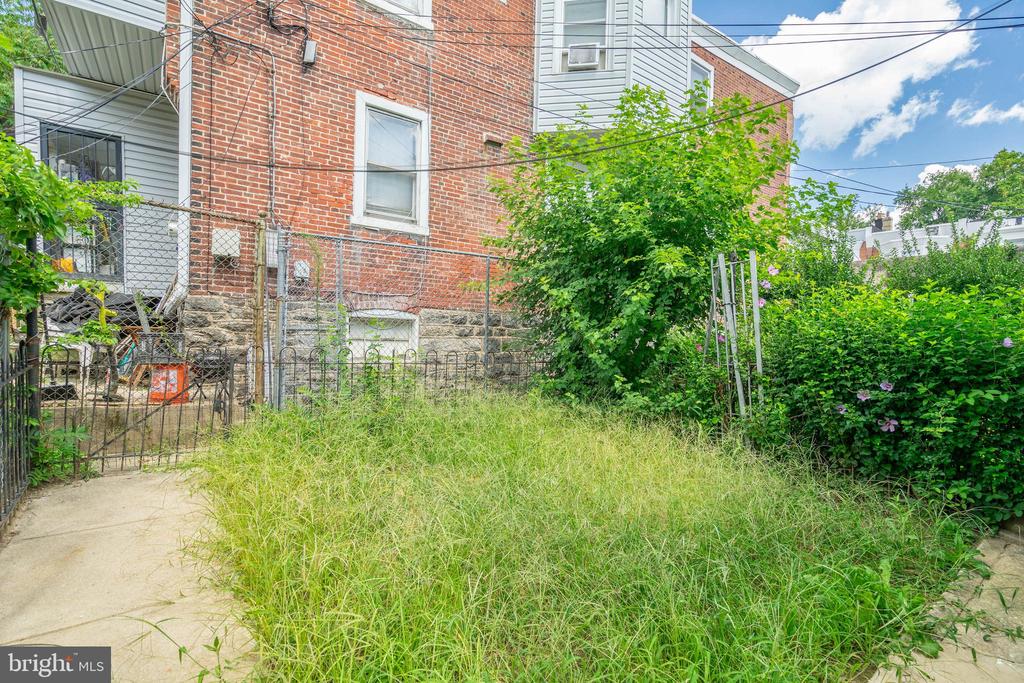 6145 Haverford Ave