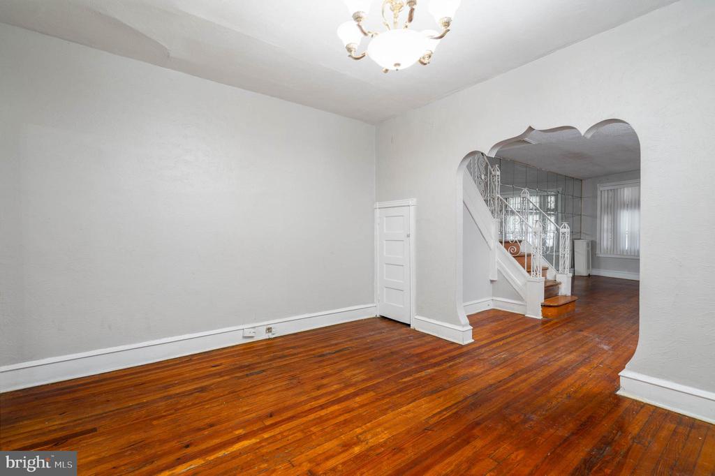 6145 Haverford Ave
