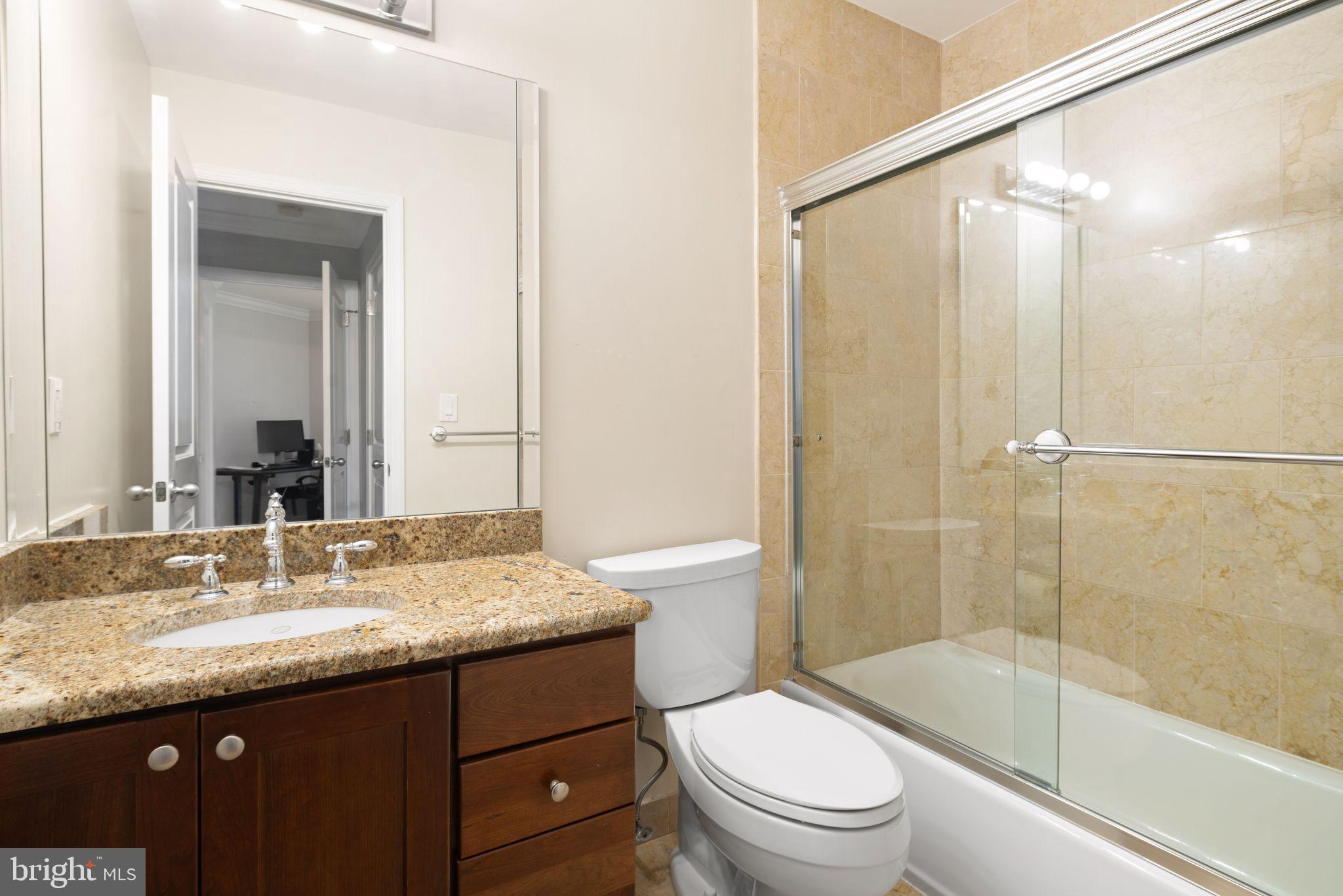 2550 Grays Ferry Ave