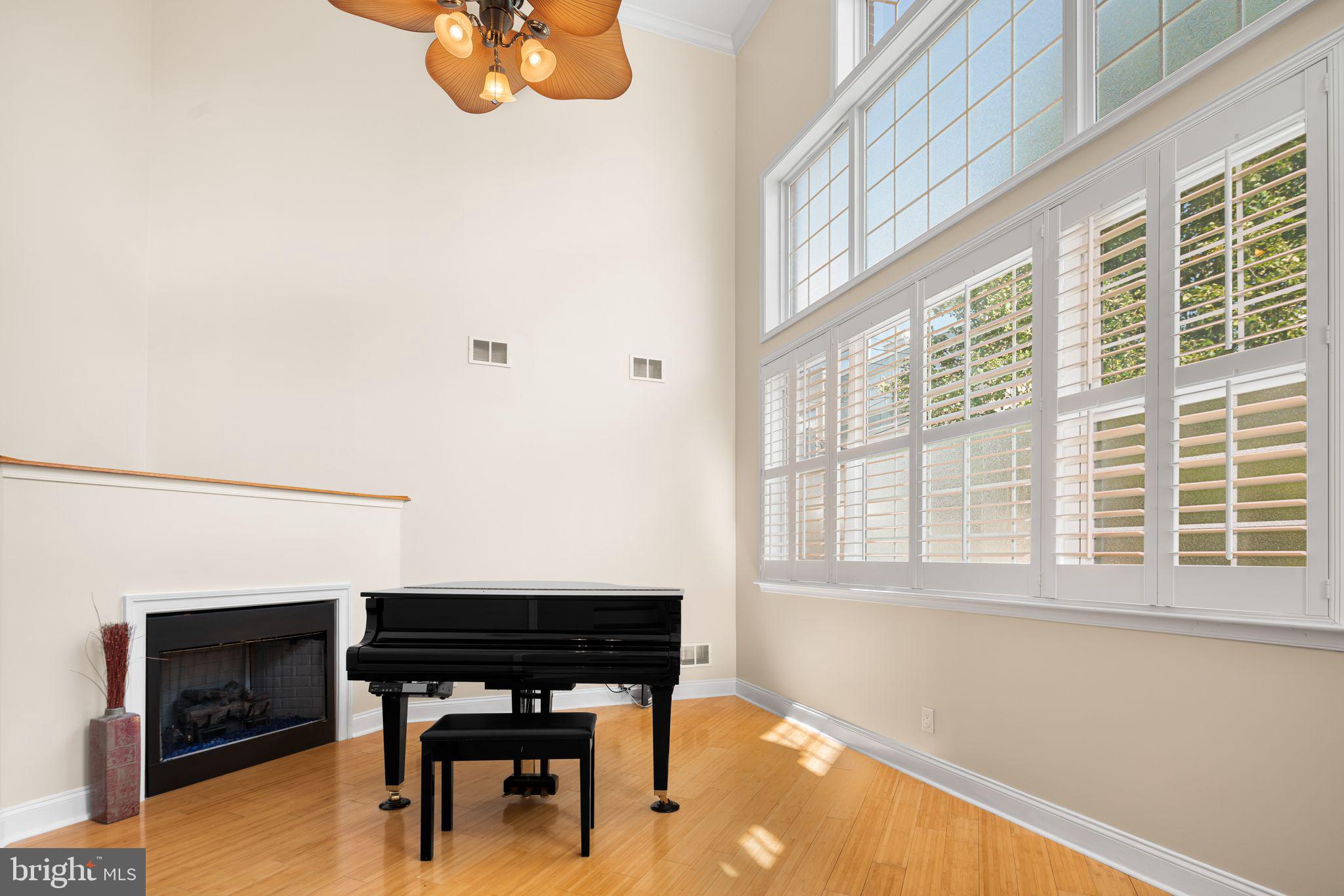 2550 Grays Ferry Ave