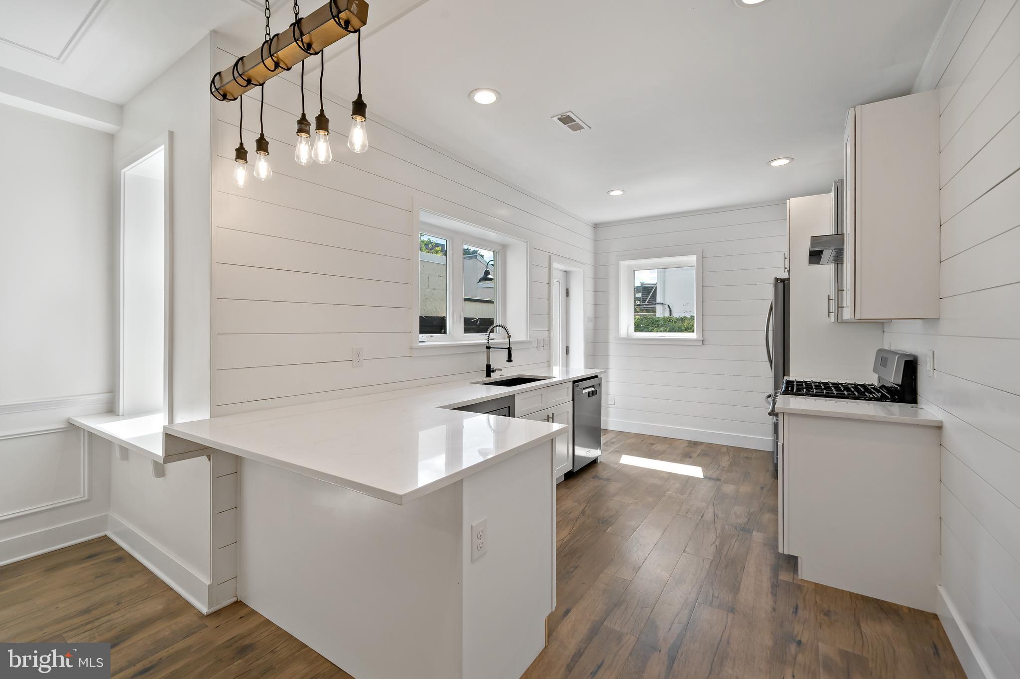 1412 E Susquehanna Ave