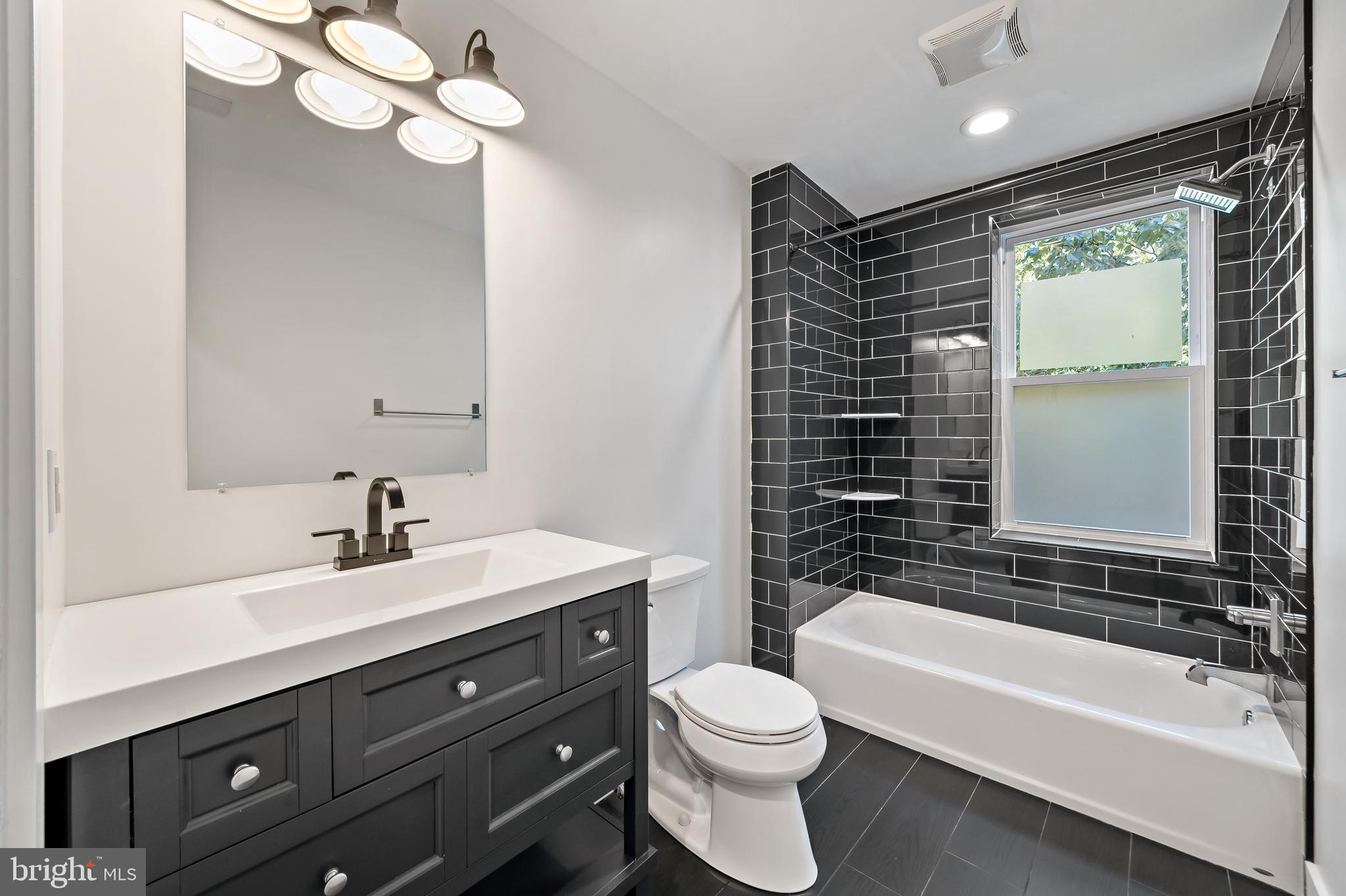 1412 E Susquehanna Ave