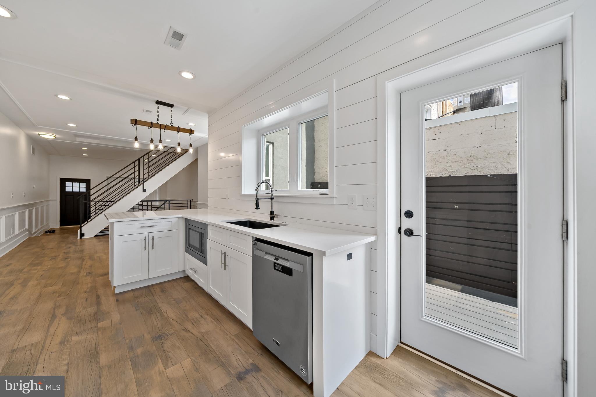 1412 E Susquehanna Ave