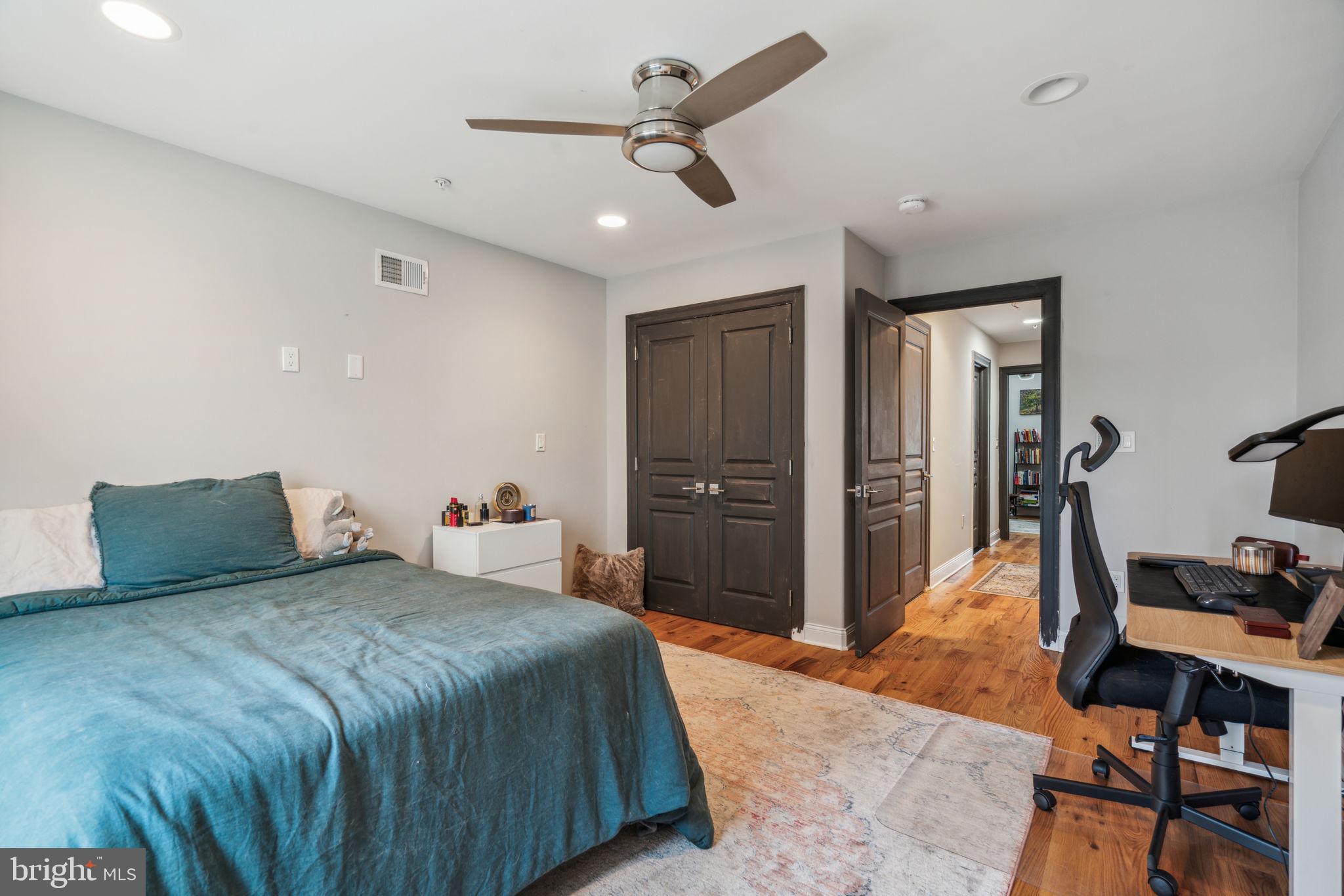 1444 N MYRTLEWOOD ST