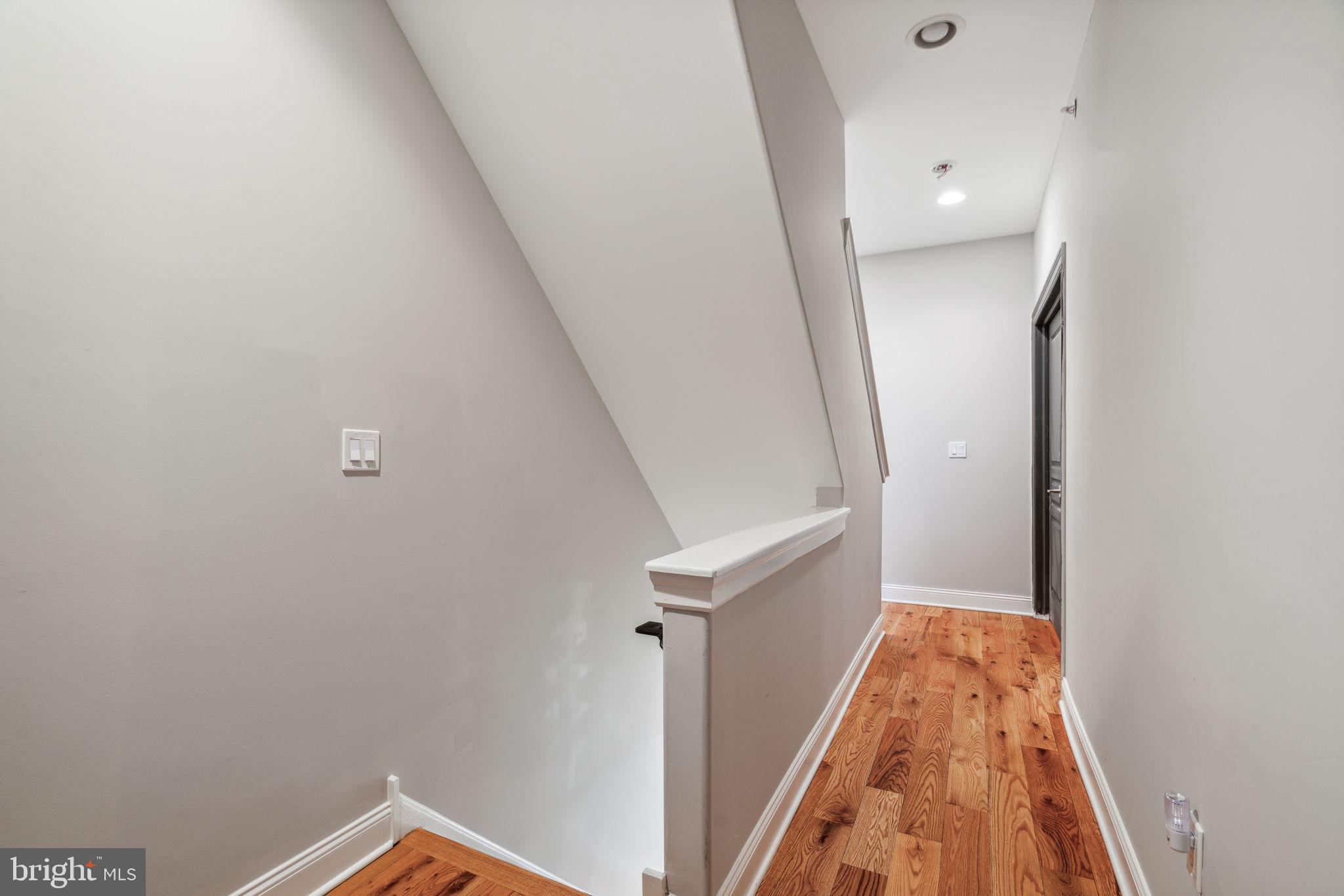 1444 N MYRTLEWOOD ST