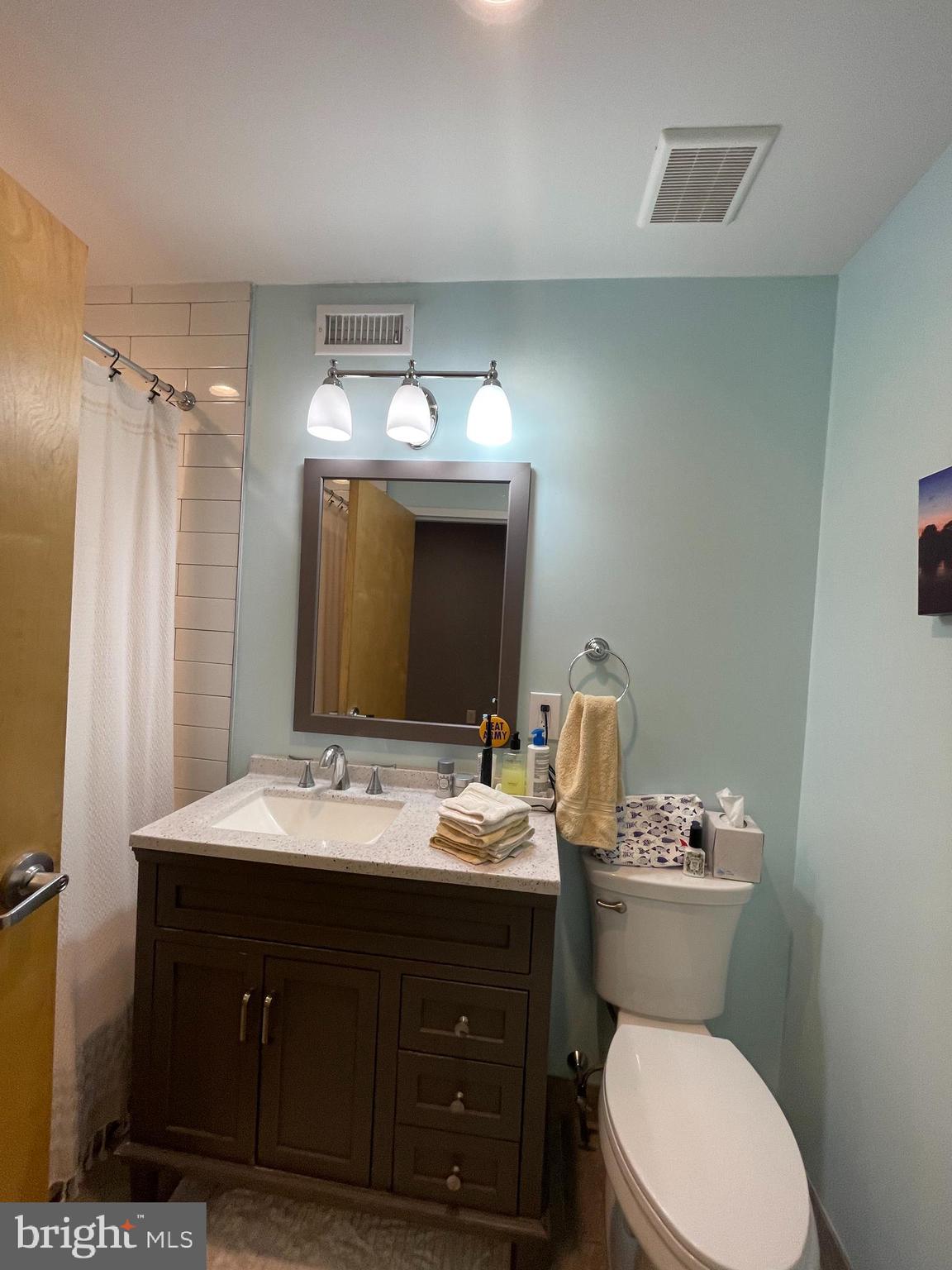 2016 LOCUST ST #1ST FLOOR