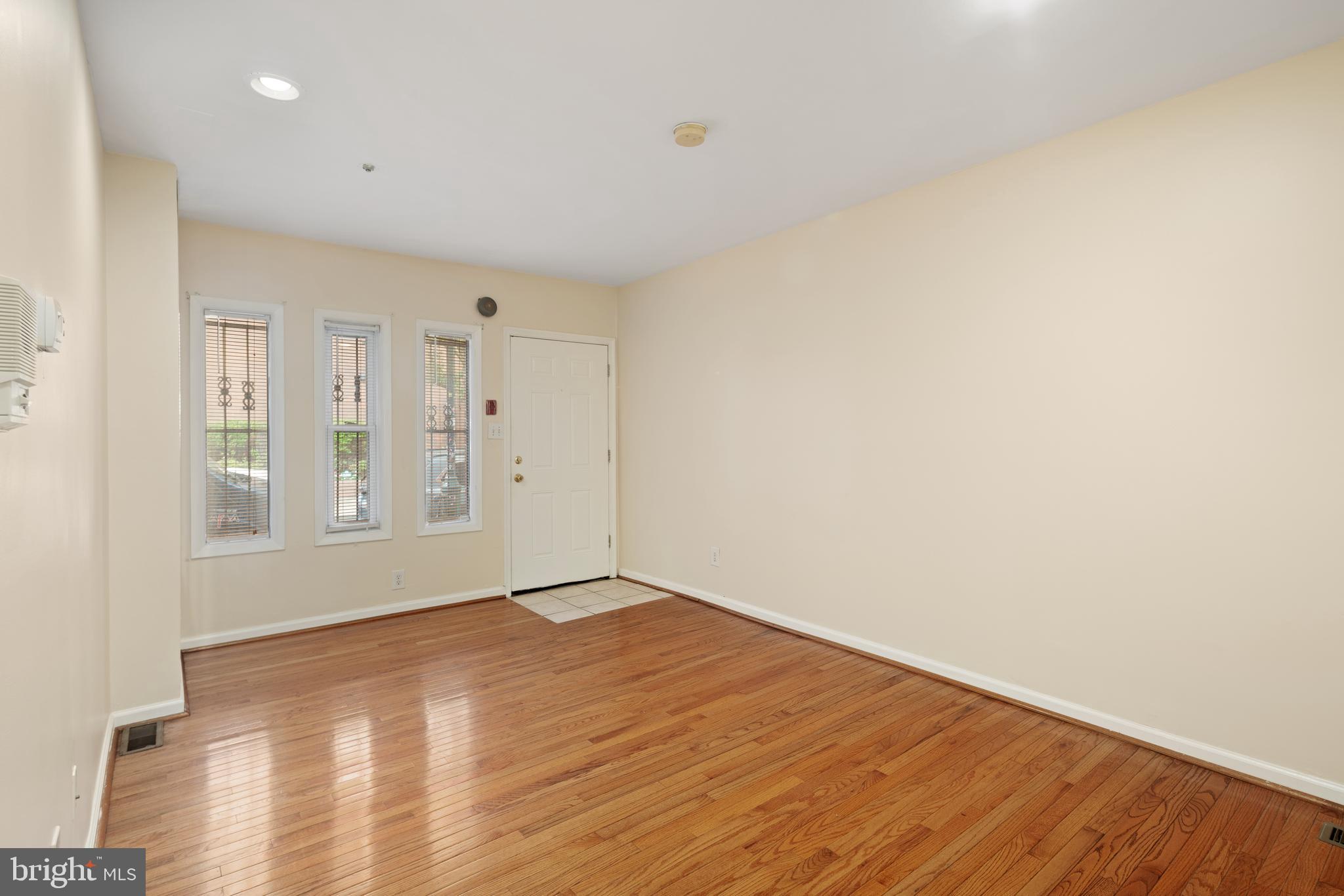 1818 SOUTH ST #1ST FLOOR
