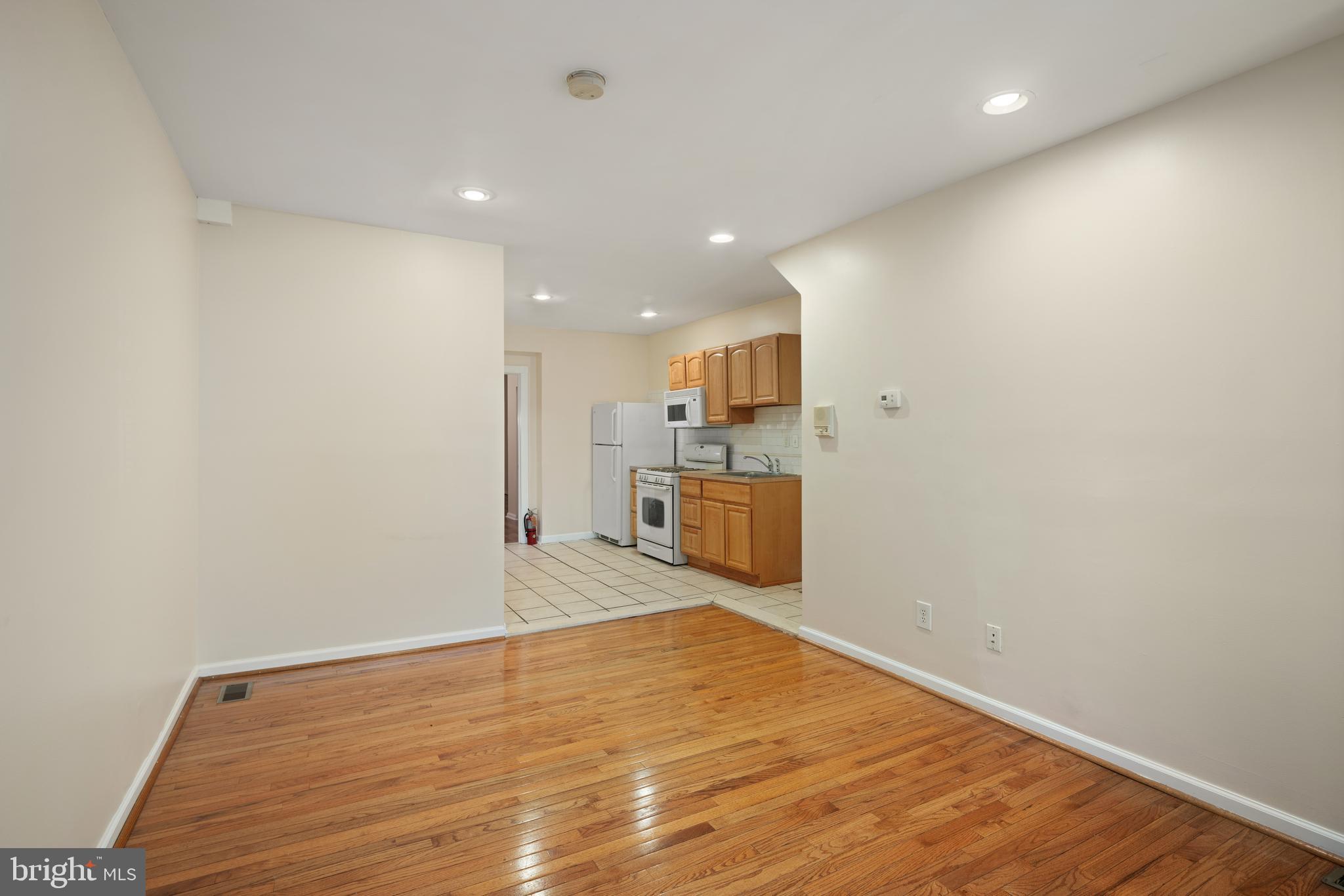 1818 SOUTH ST #1ST FLOOR