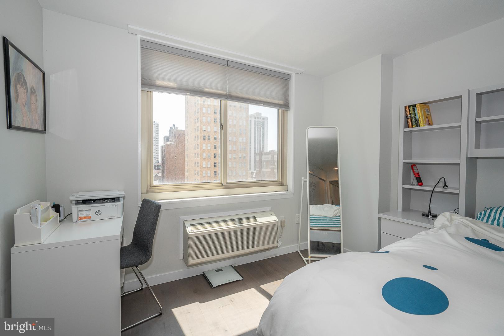 1919 Chestnut St #1015