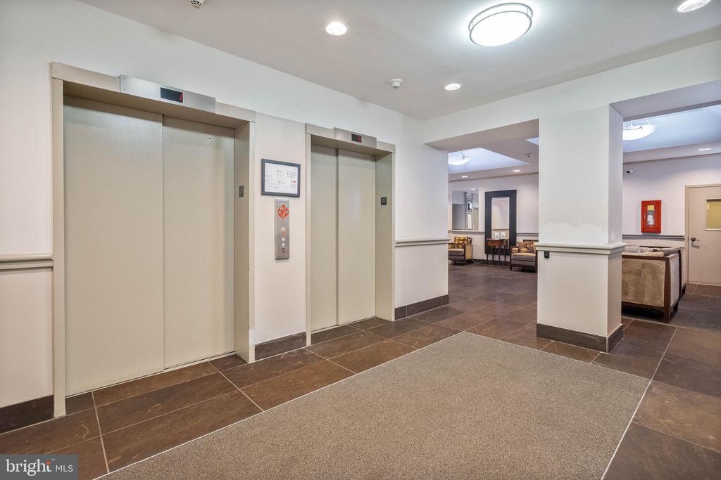 315 New St #213