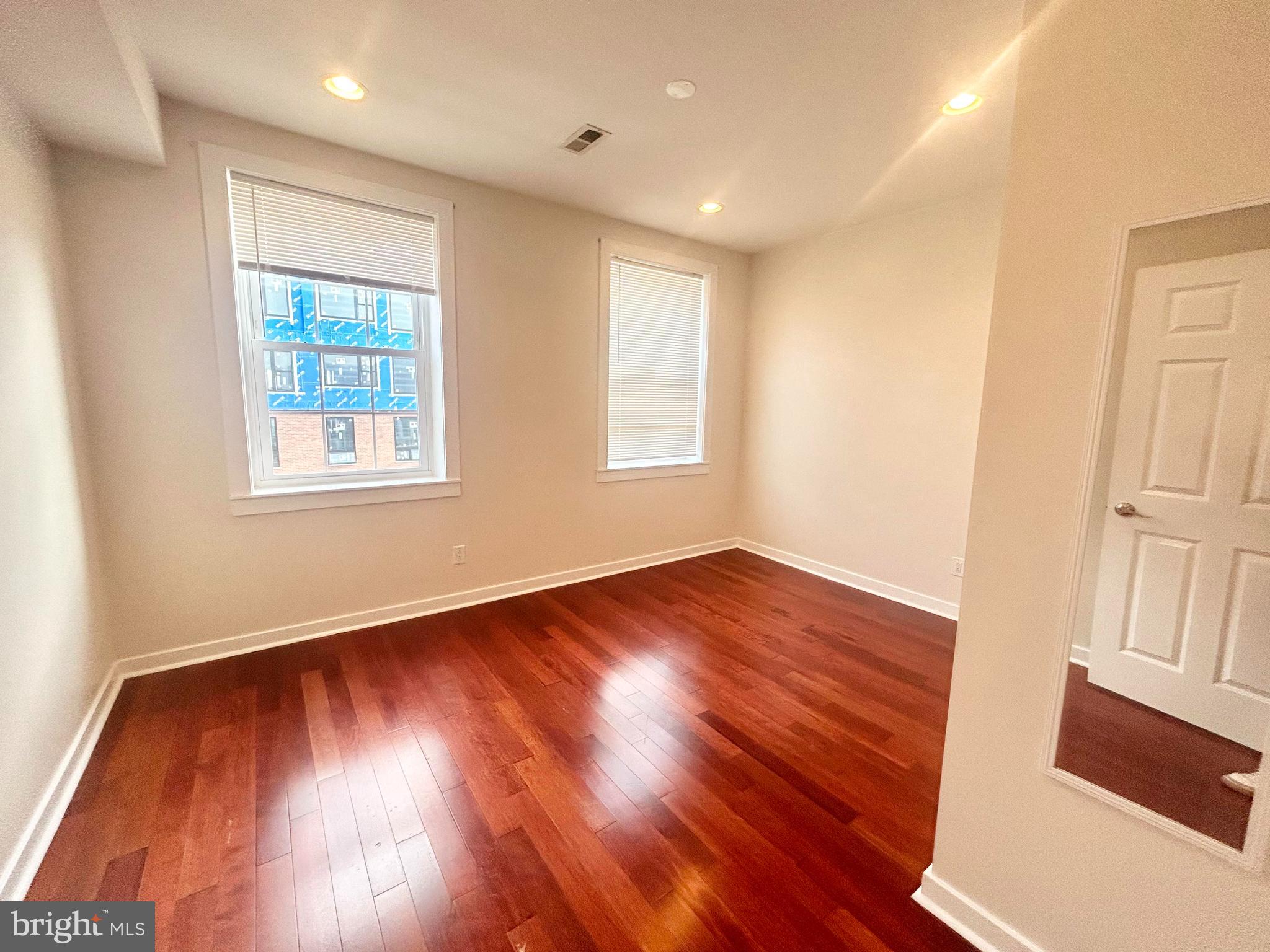 2631 W GIRARD AVE #C