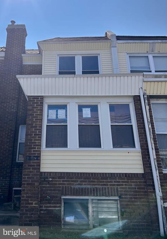 2126 Stenton Ave
