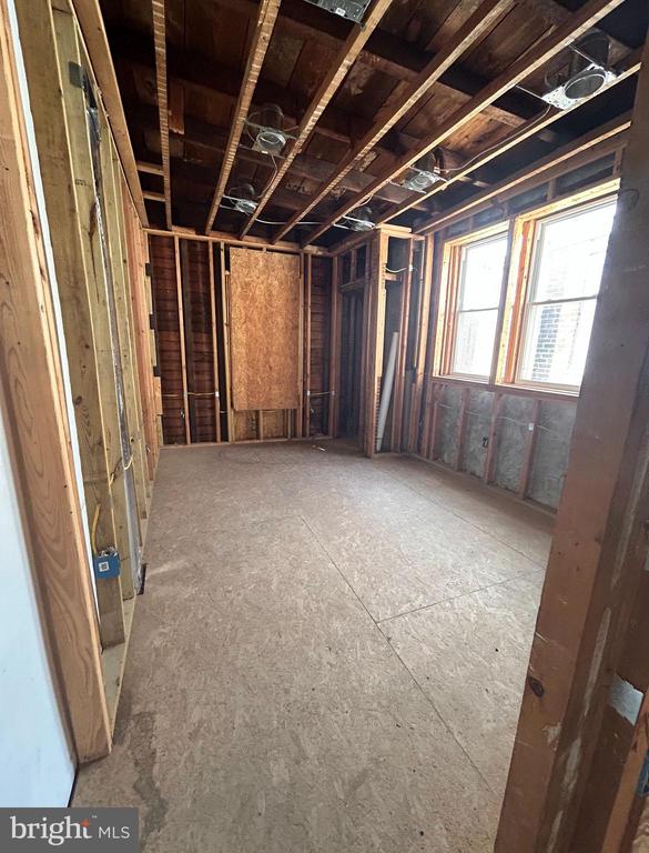 2126 Stenton Ave