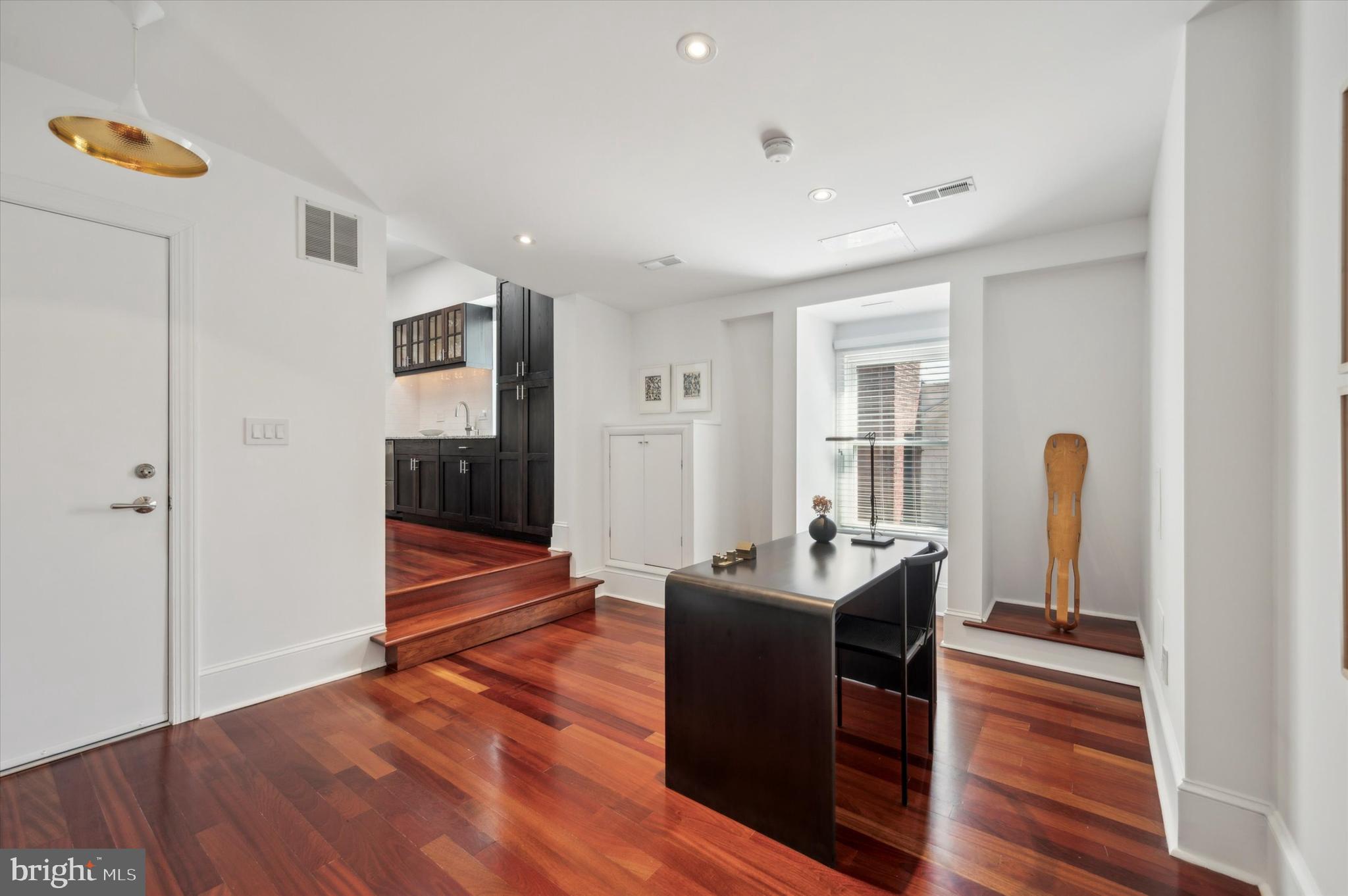 2012 Spring Garden St #Ph