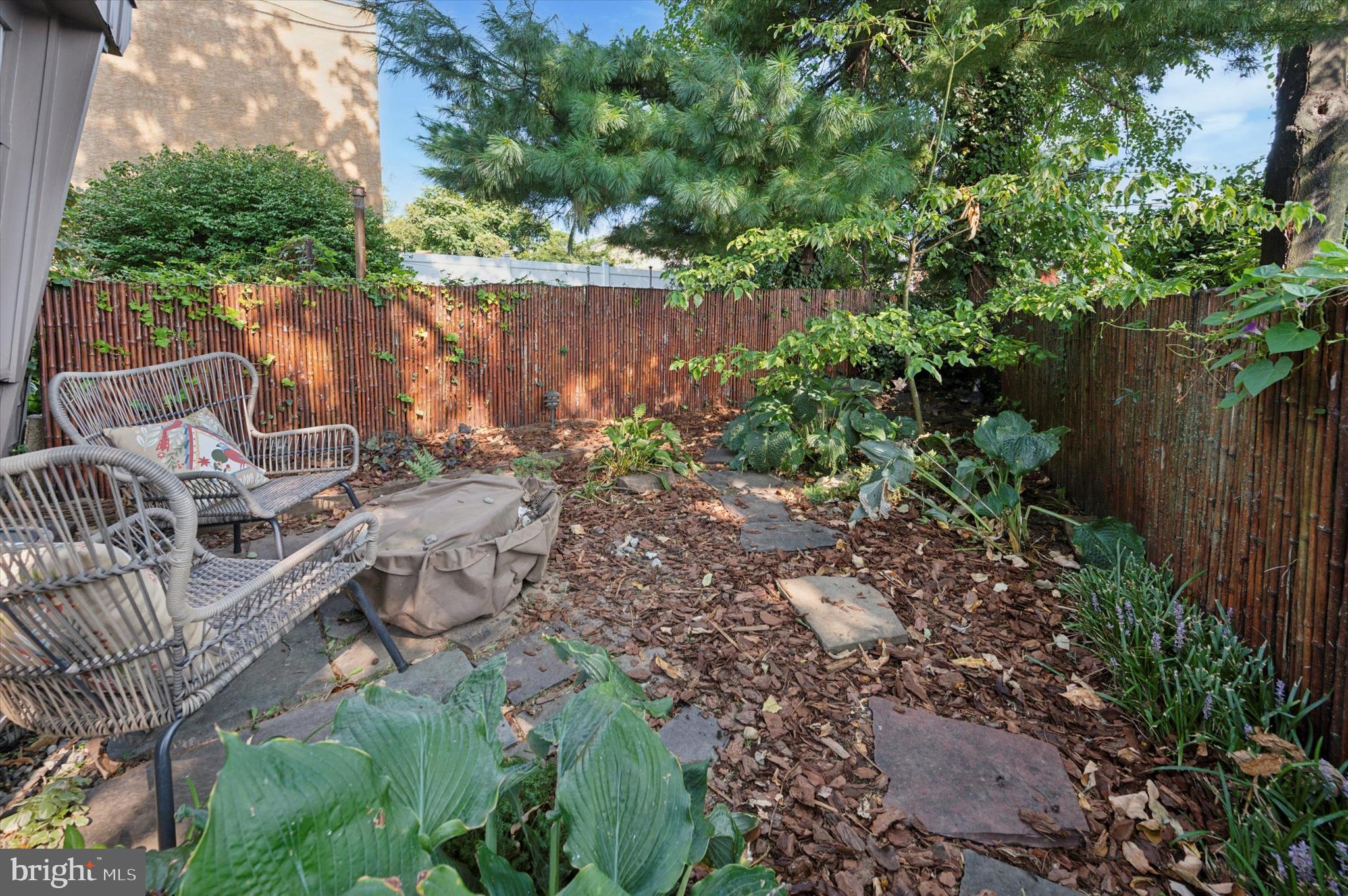 3648 Merrick Rd