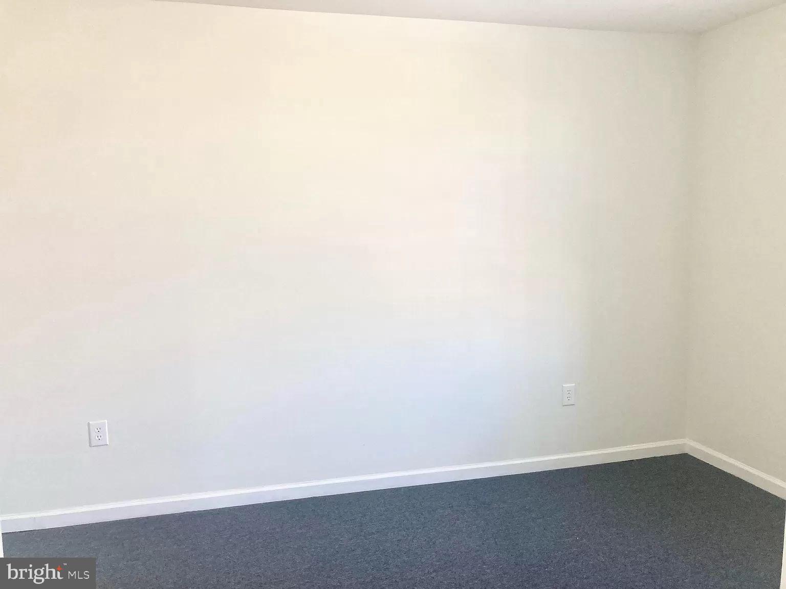 1522 W DAUPHIN ST #1