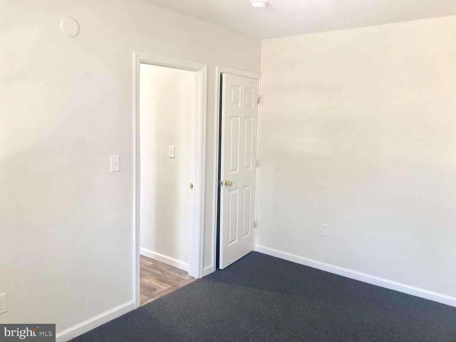 1522 W DAUPHIN ST #1