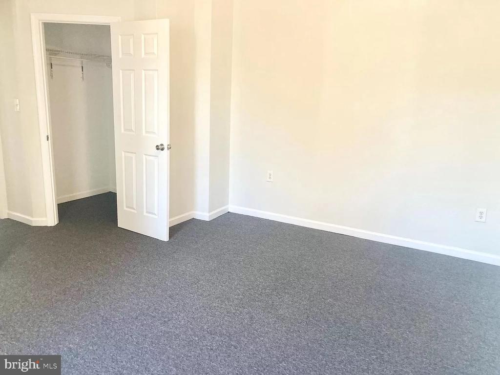 1522 W DAUPHIN ST #1