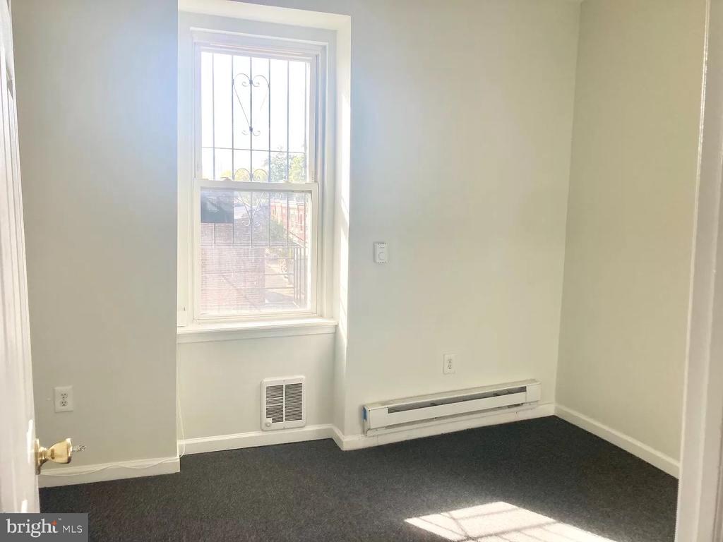 1522 W DAUPHIN ST #1