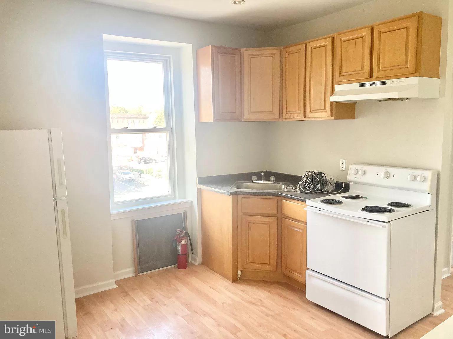 1522 W DAUPHIN ST #1