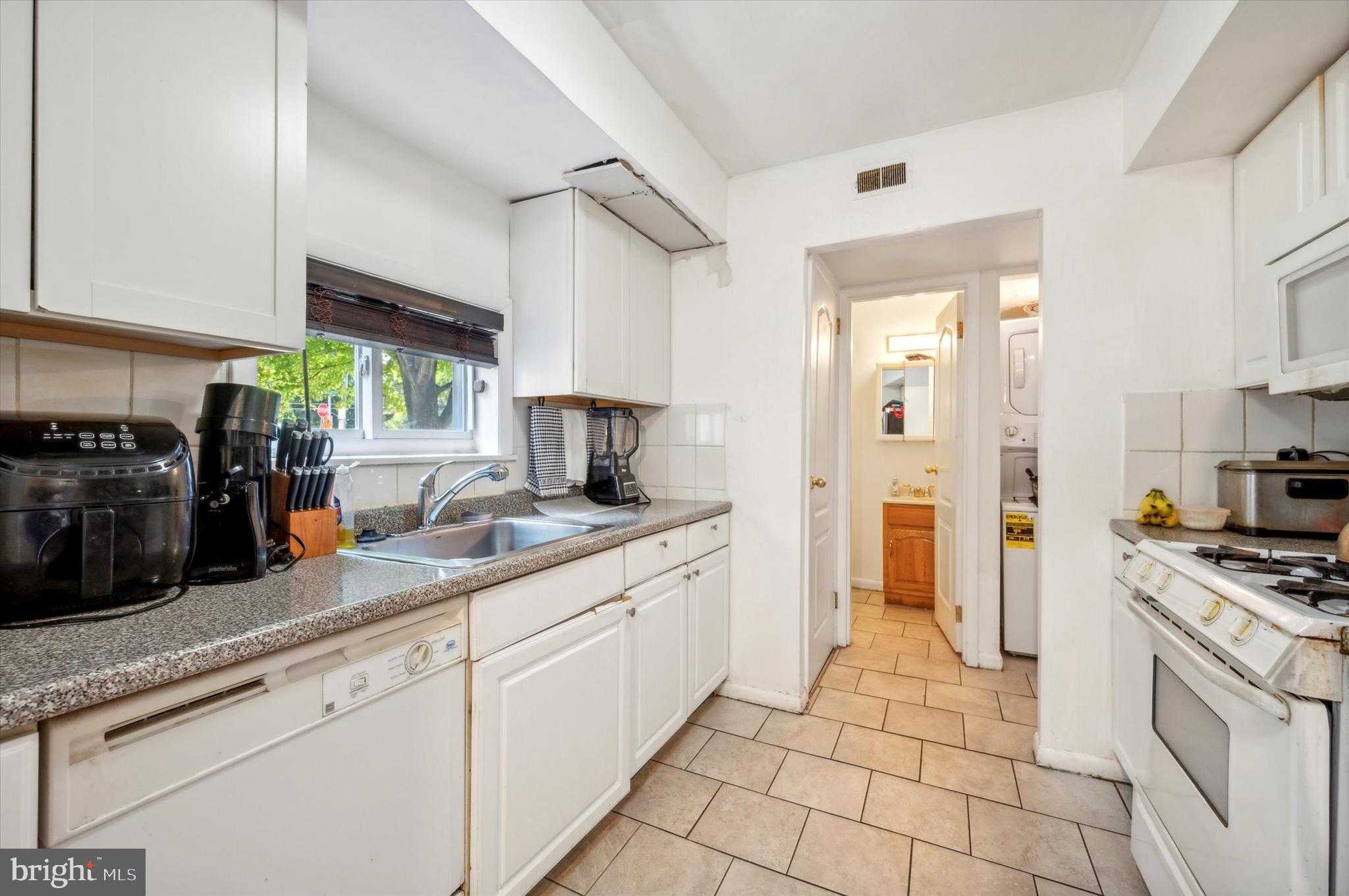 9001 Ridge ##2