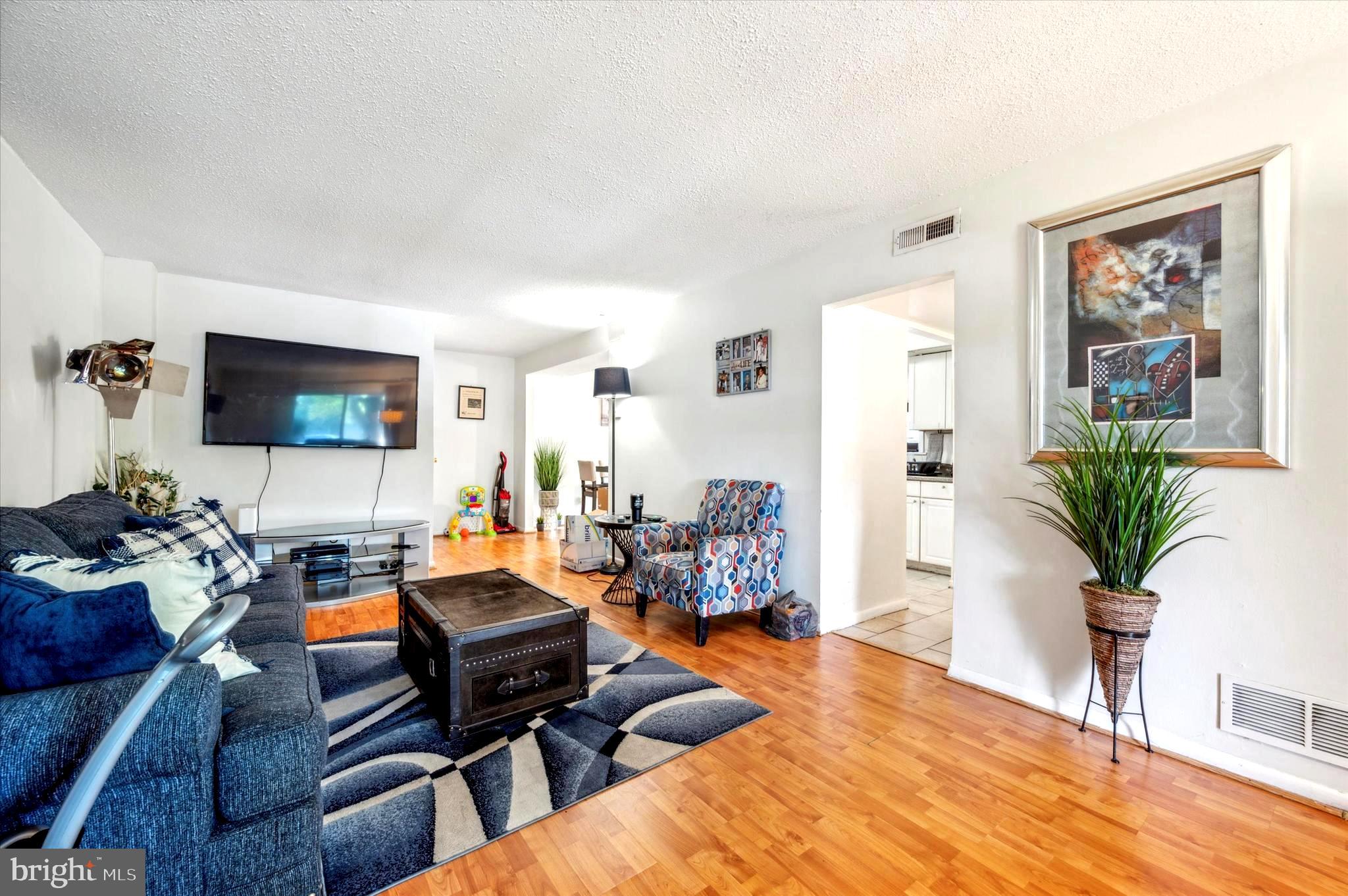 9001 Ridge ##2