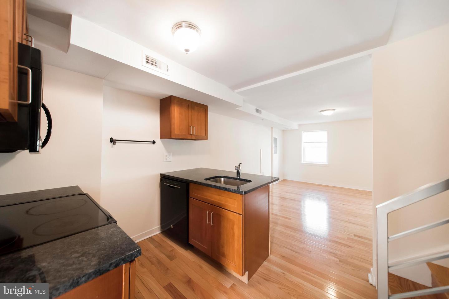 520 S 4th St