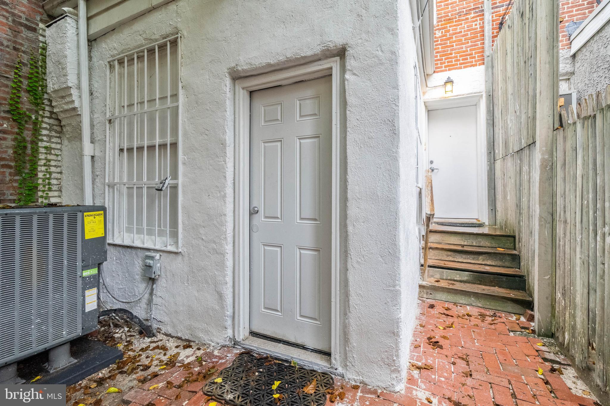 520 S 4th St