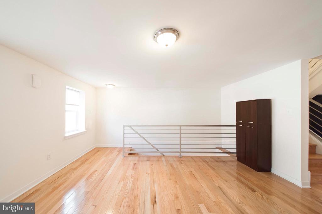520 S 4th St