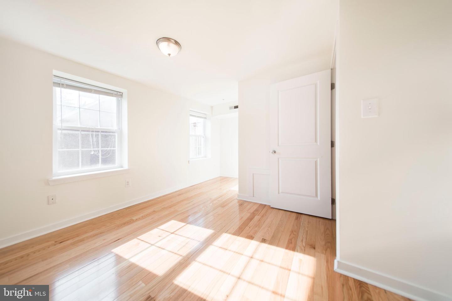 520 S 4th St