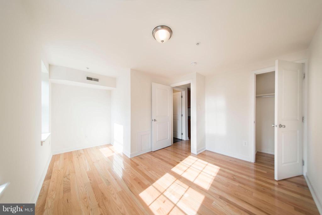 520 S 4th St