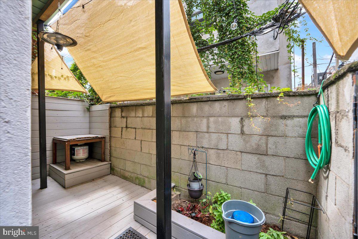 1608 S Rosewood St