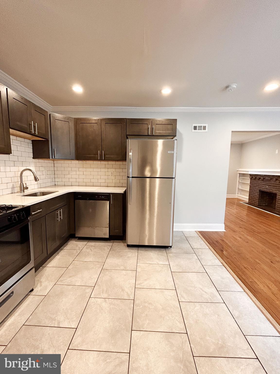 6303 OGONTZ AVE