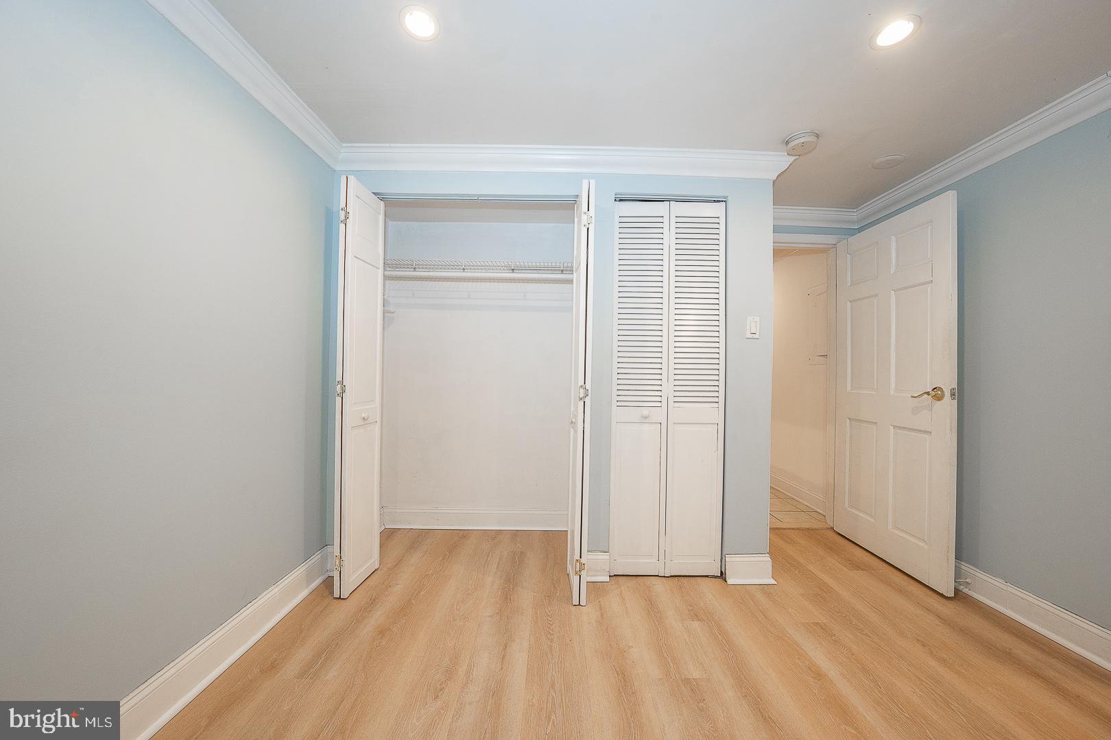 1726 WALLACE ST #101