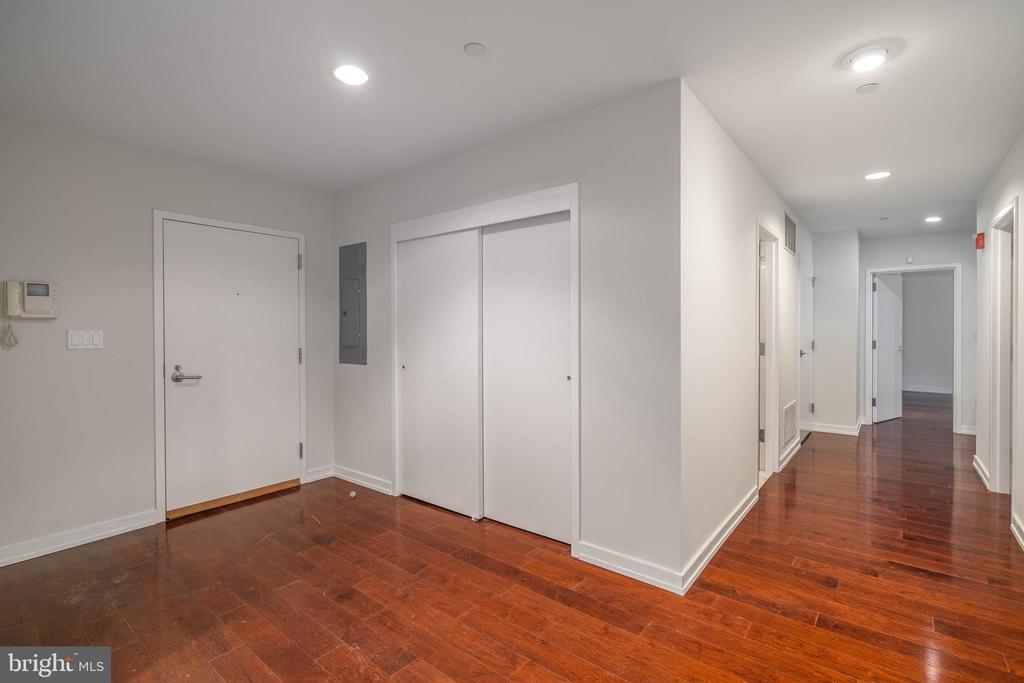 122-30 New St #2b