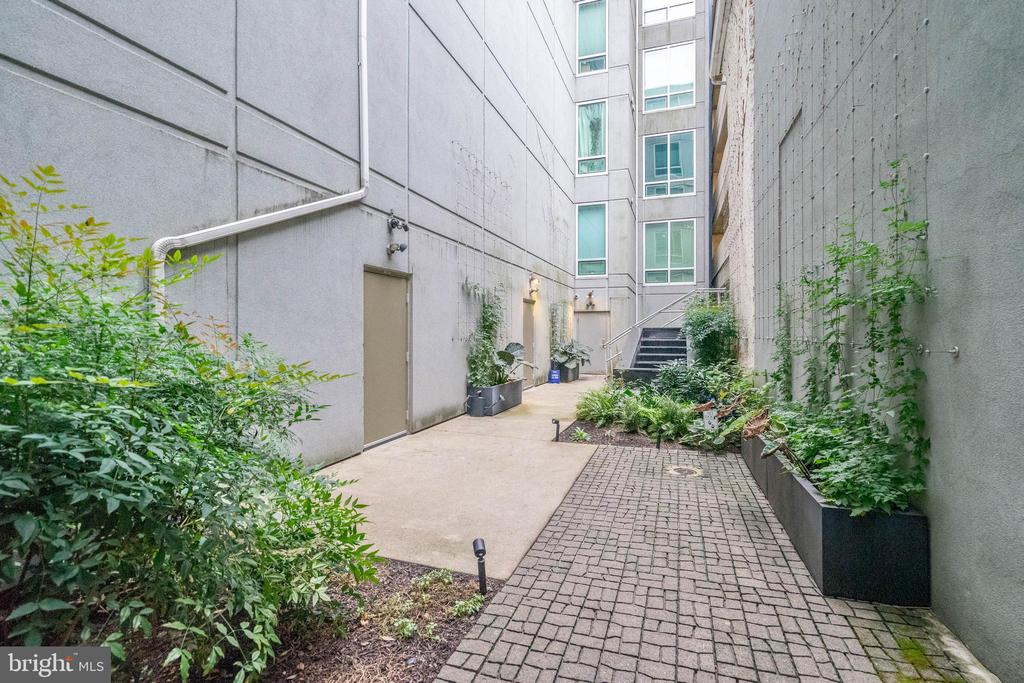 122-30 New St #2b