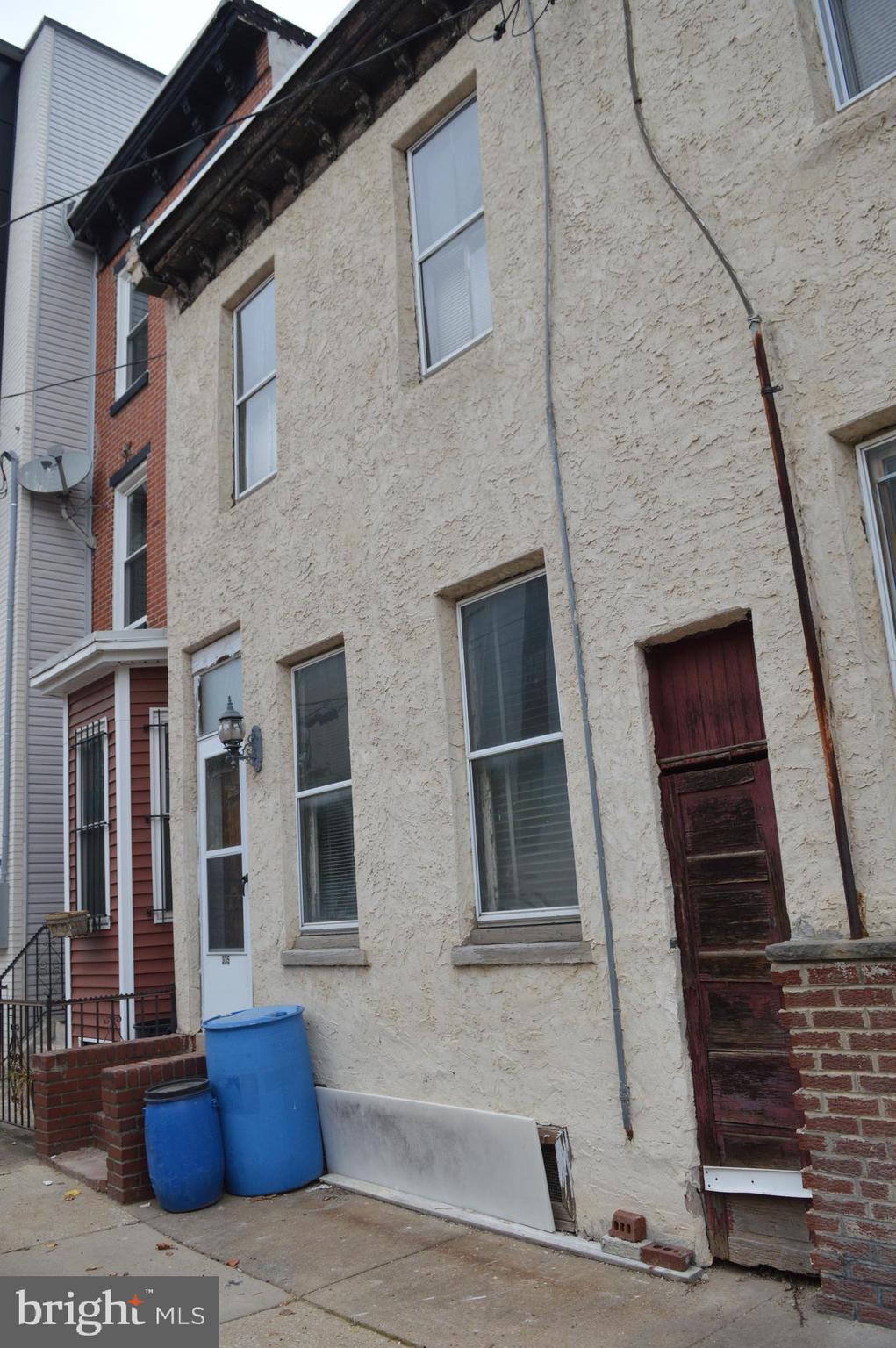 335 N Wiota St