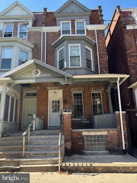 216 BUCKINGHAM PL #2