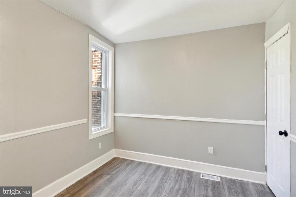 6107 Harley Ave