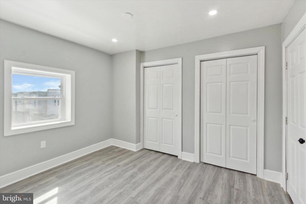 6107 Harley Ave