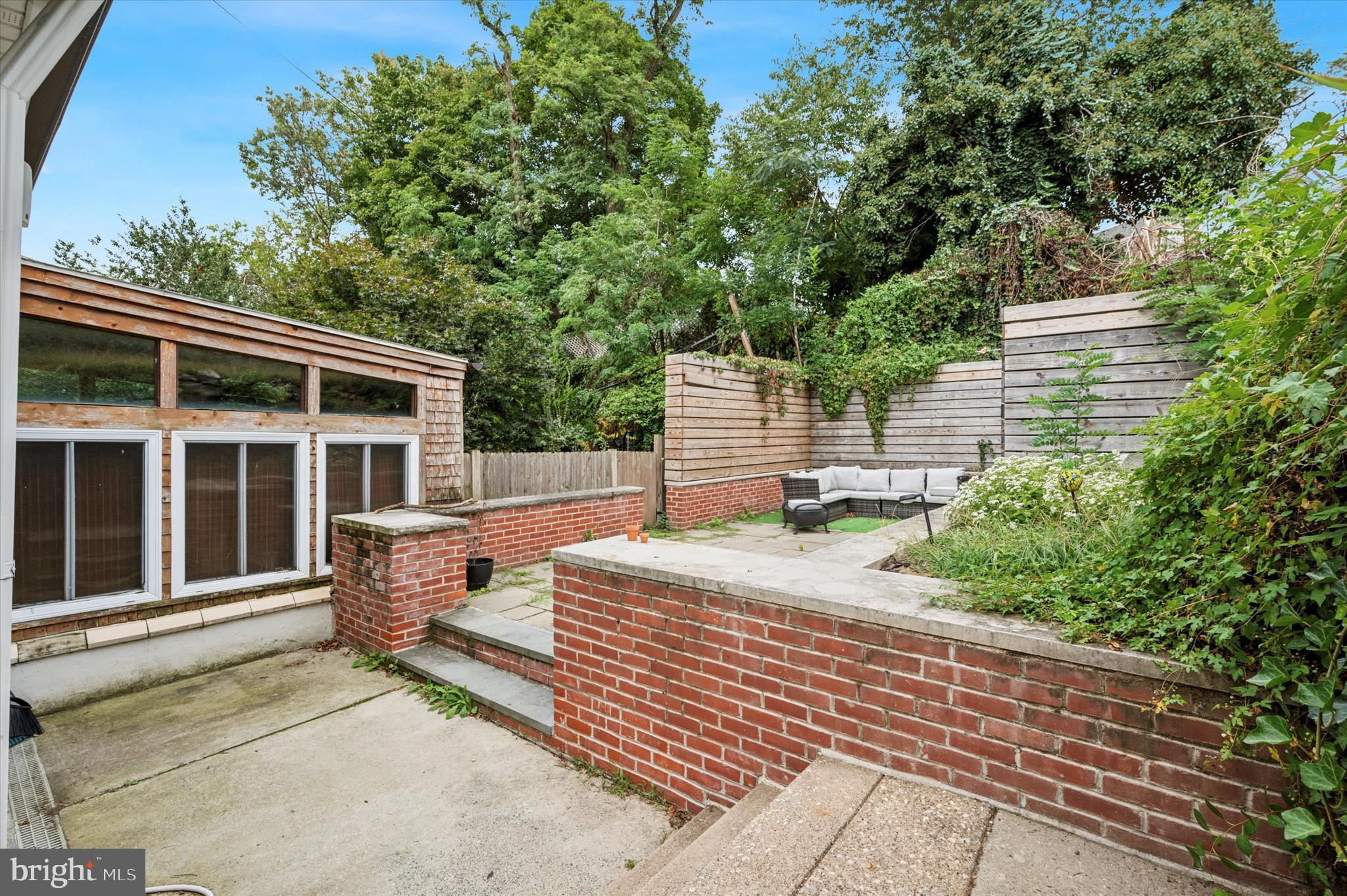 189 KALOS ST