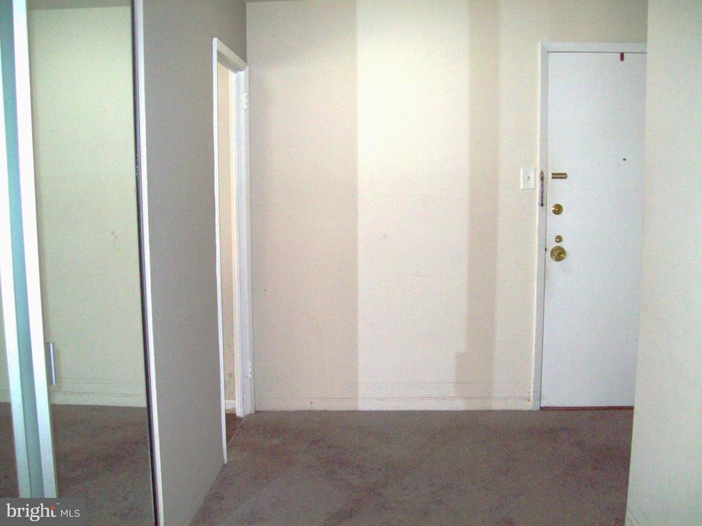 3900 N Ford Rd #2d