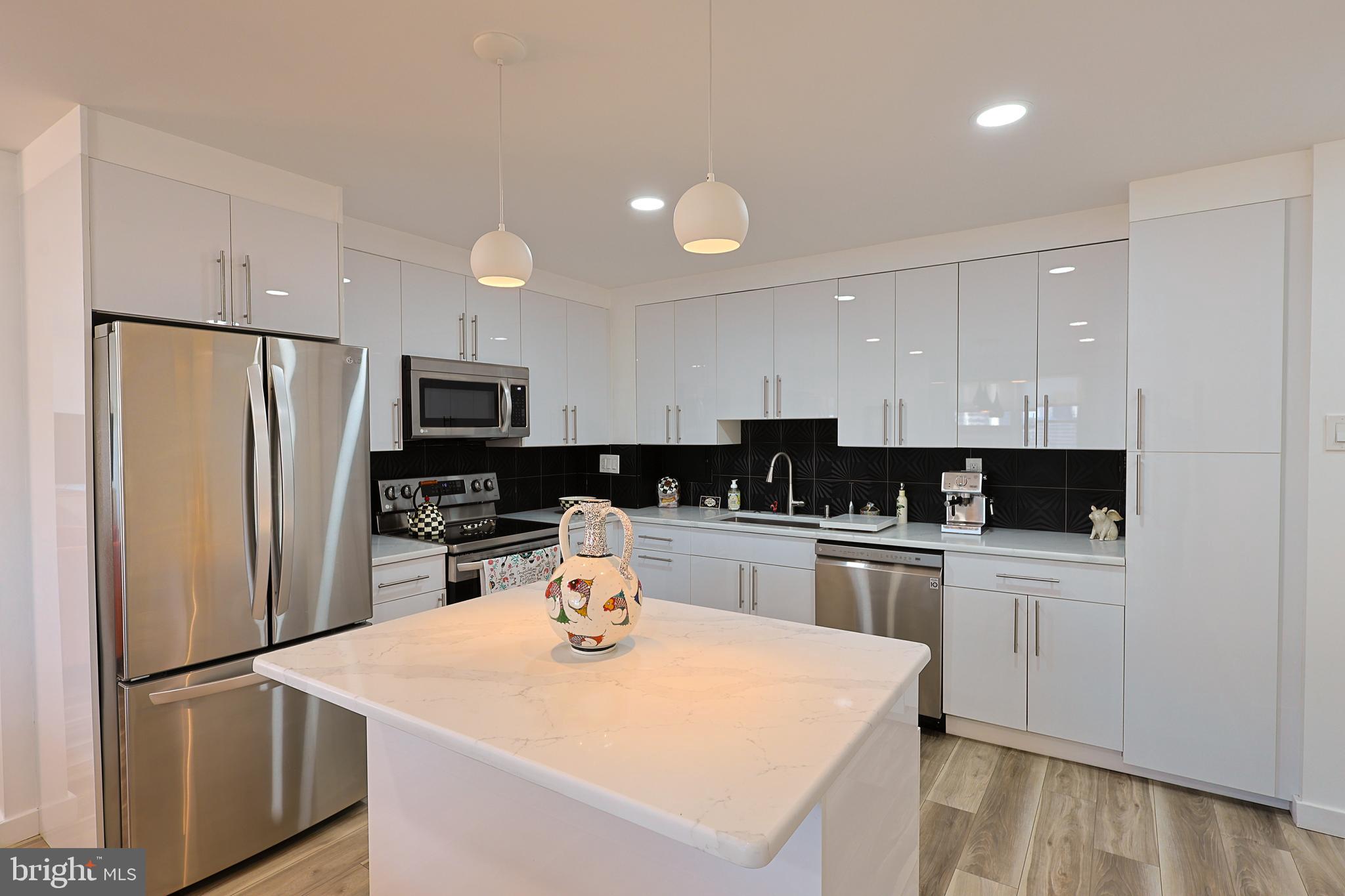 118 S 21st Street S #1122-23