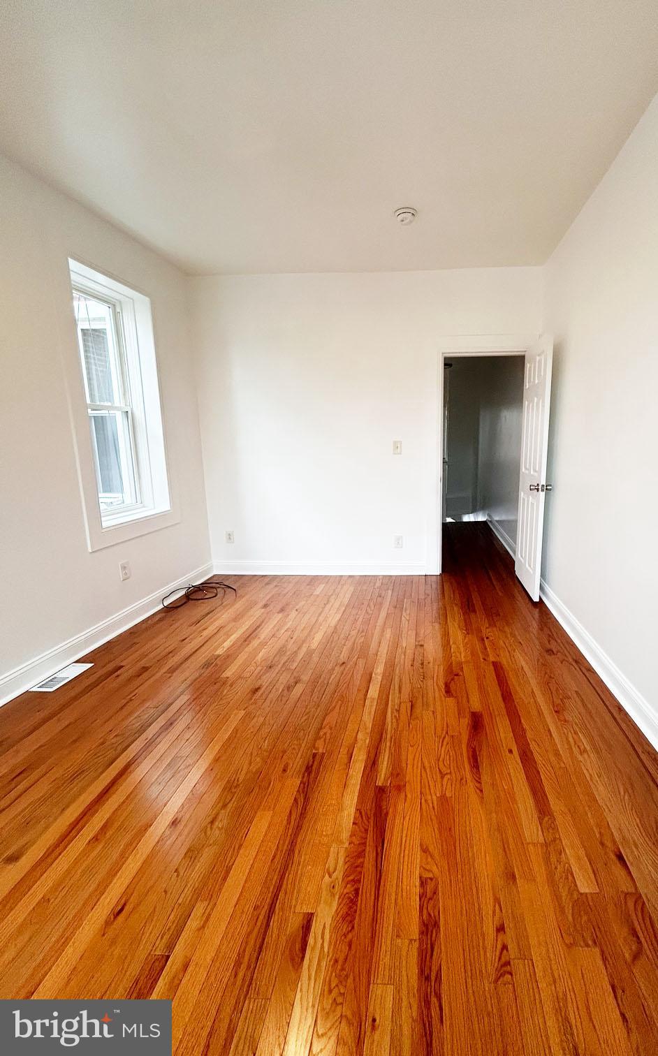 1366 NARRAGANSETT ST