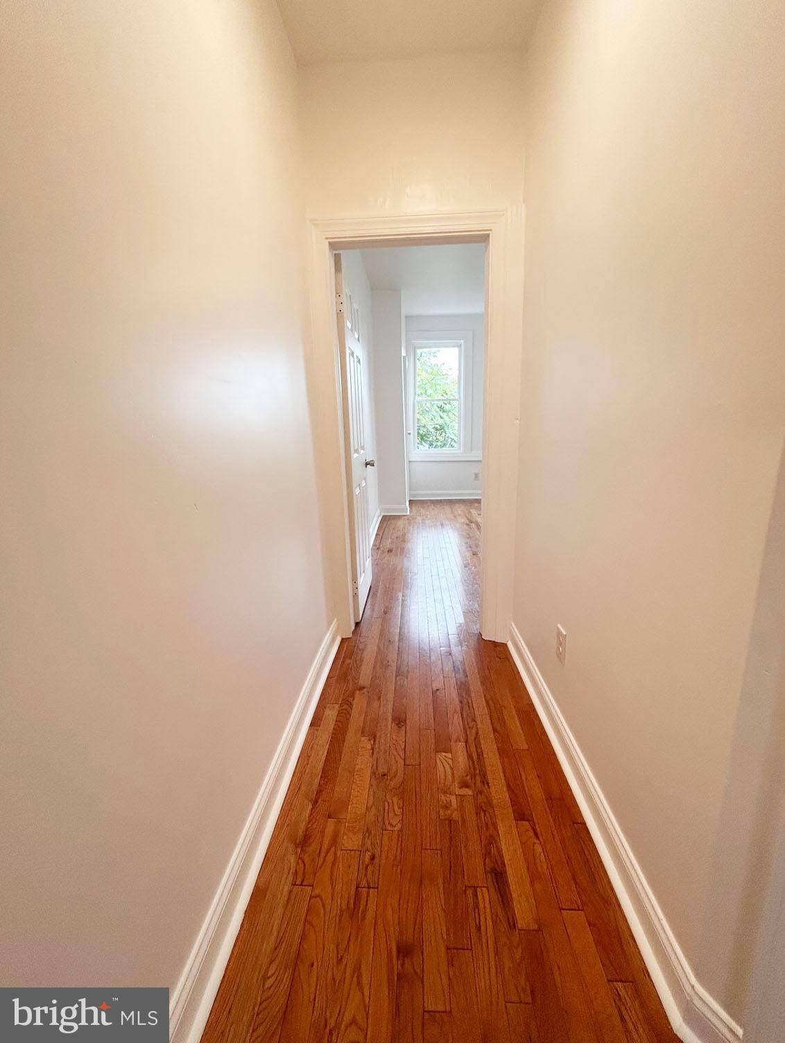 1366 NARRAGANSETT ST