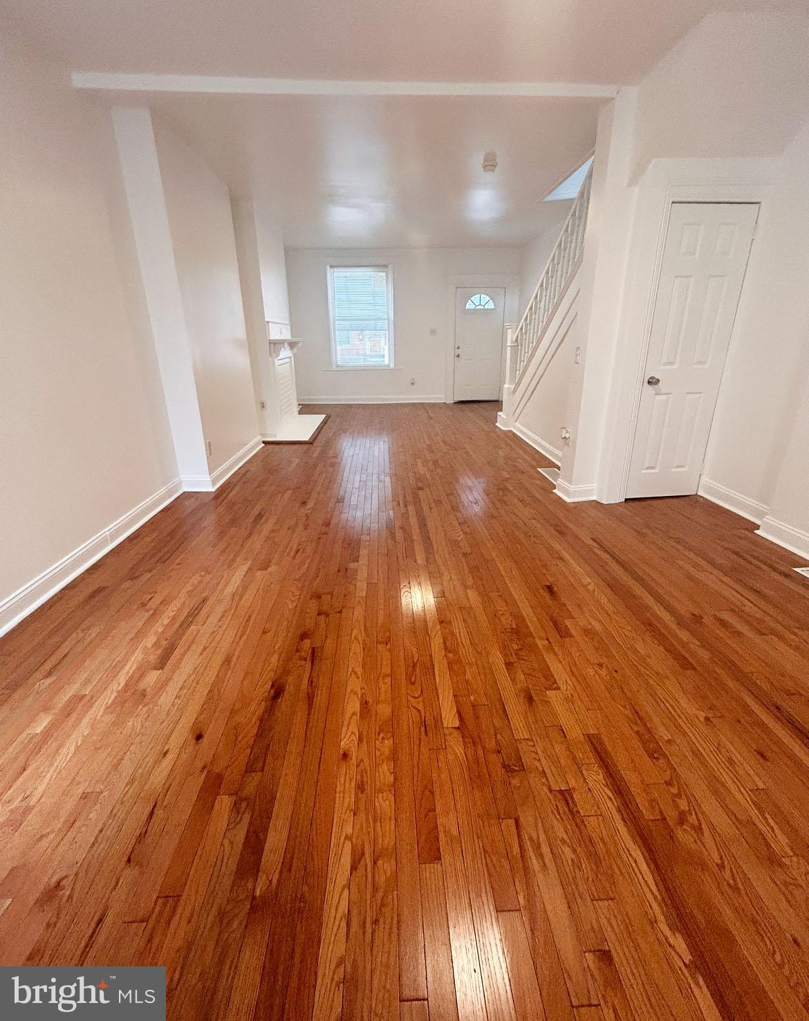 1366 NARRAGANSETT ST