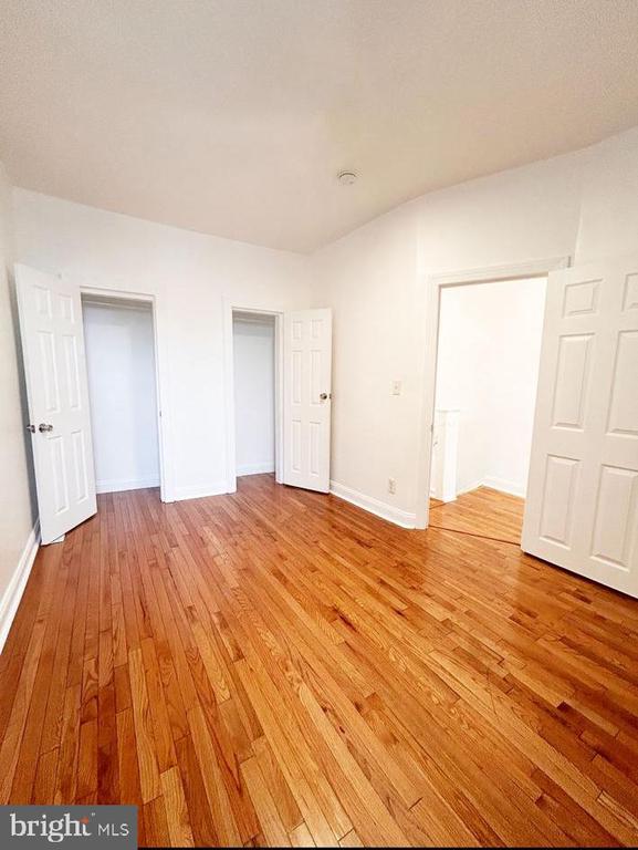 1366 NARRAGANSETT ST