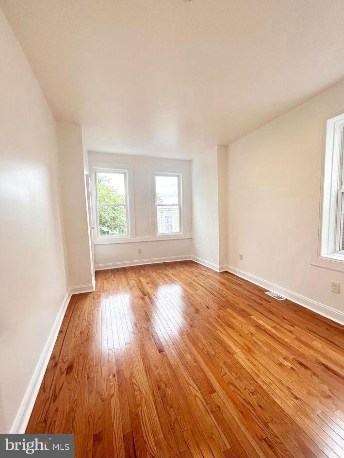 1366 NARRAGANSETT ST