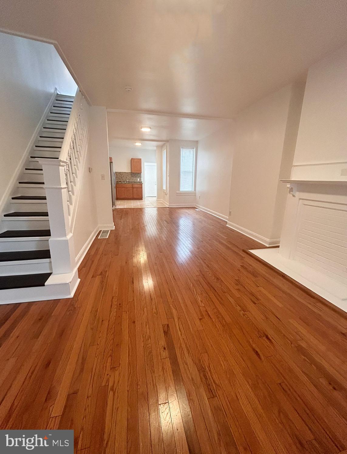 1366 NARRAGANSETT ST