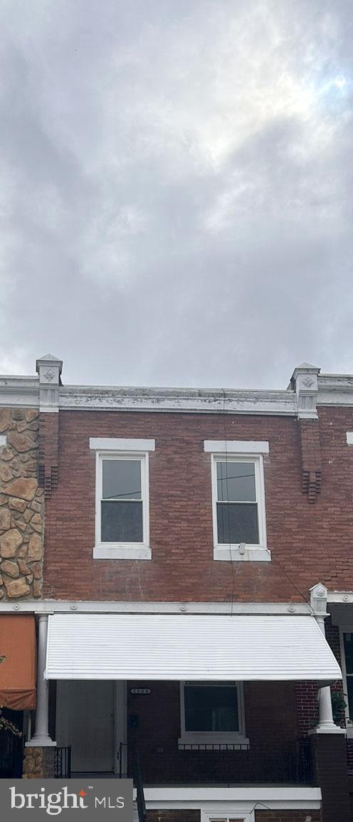 1366 NARRAGANSETT ST